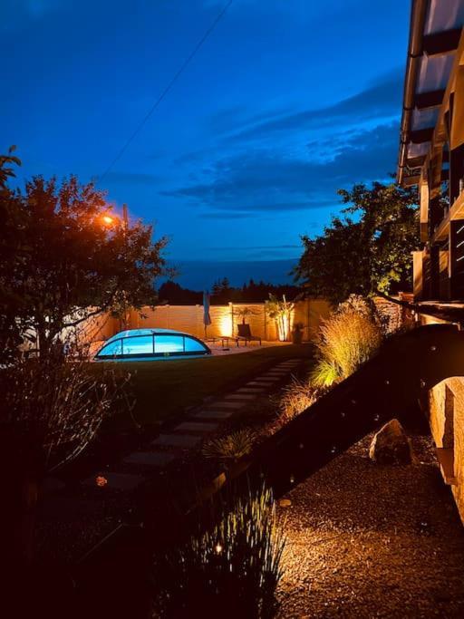Pool, Sauna Und Blick Ins Gruene Wittenberg 外观 照片